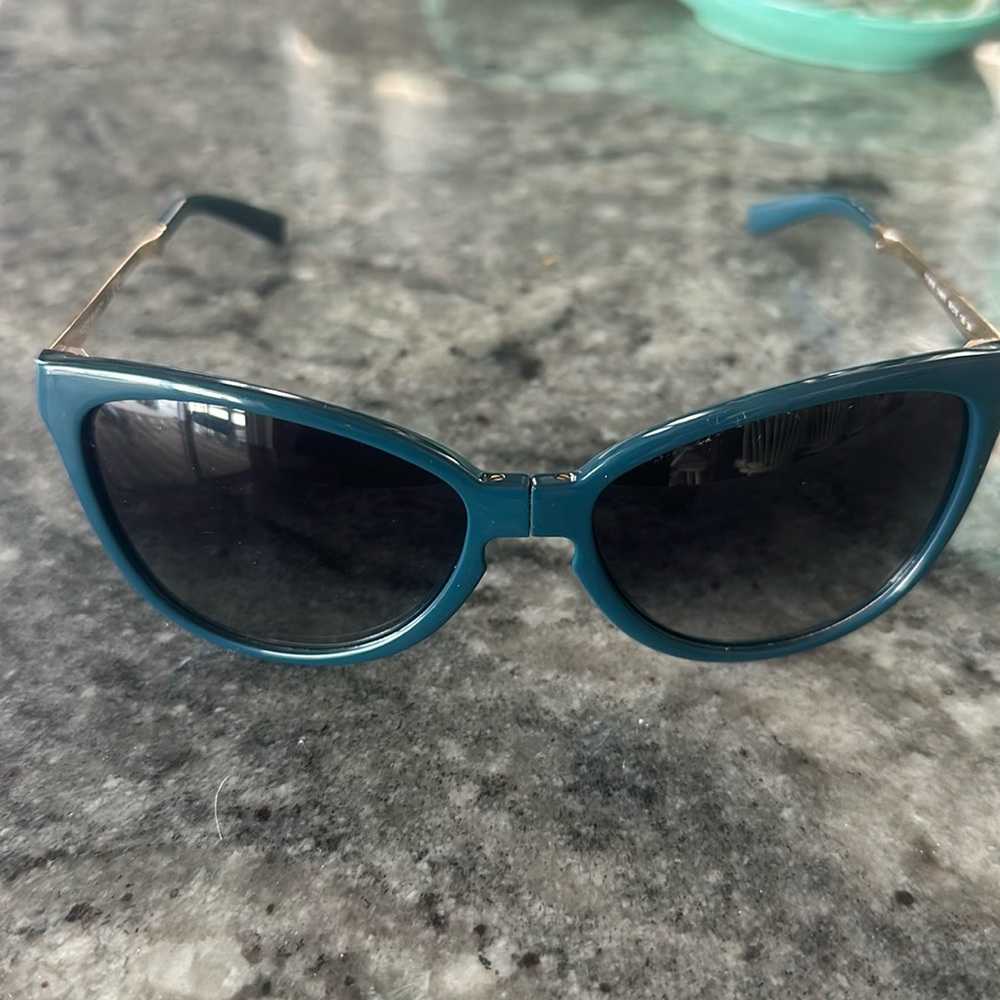 Tory Burch Foldable Sunglasses